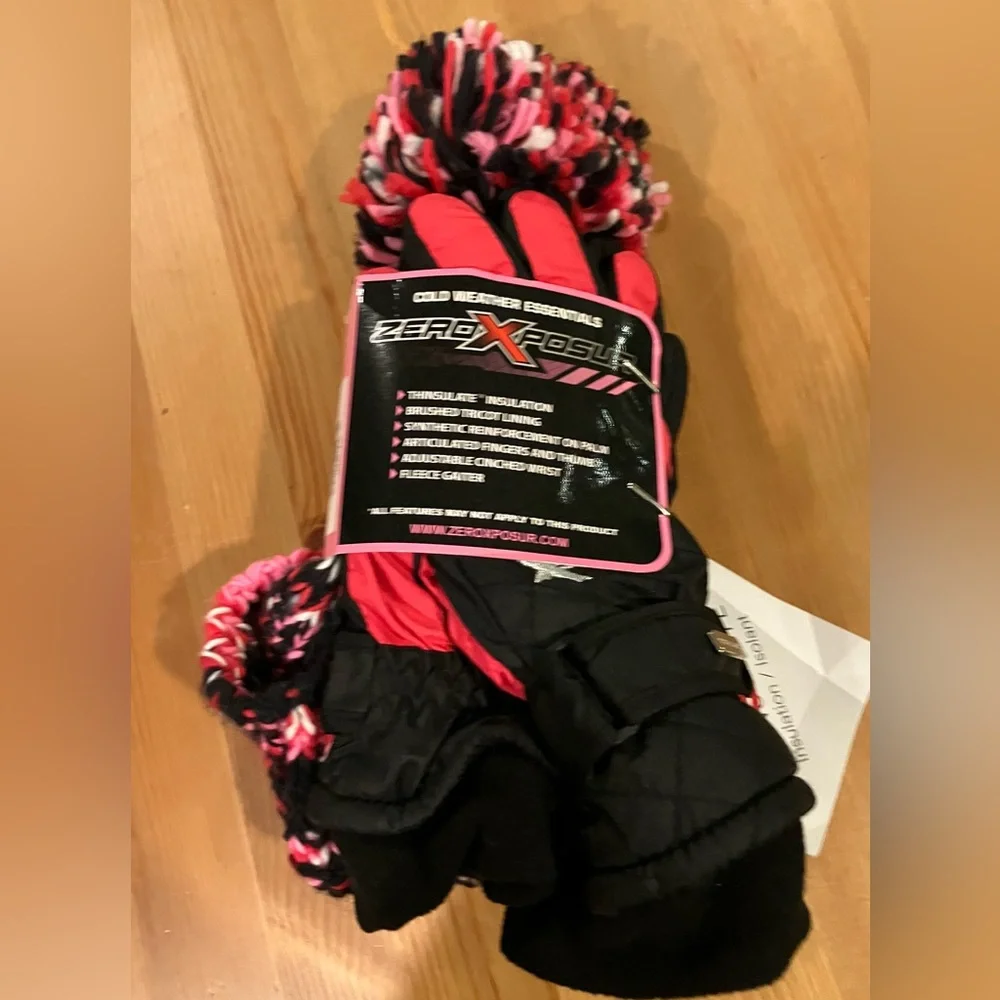 NWT ZeroXposur Youth Beanie and Glove Set - Red, Pink, Black, White Sz S/M